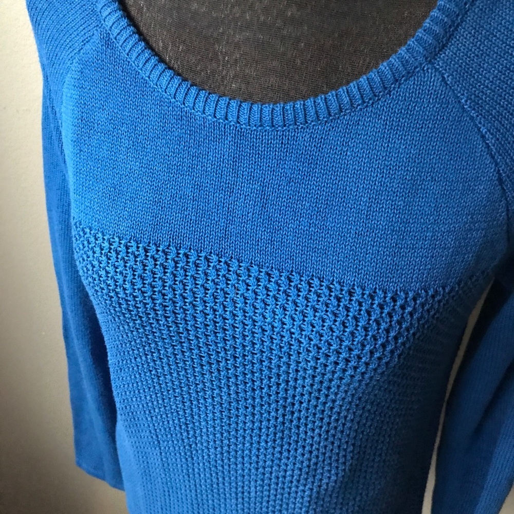 Nicole Miller Blue zip back high low knit sweater - Picture 7 of 8